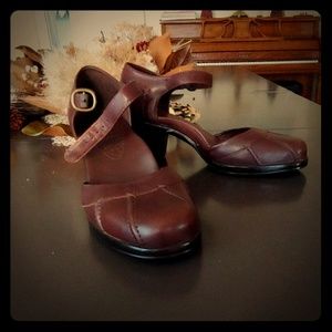 Dansko retro style dress shoes